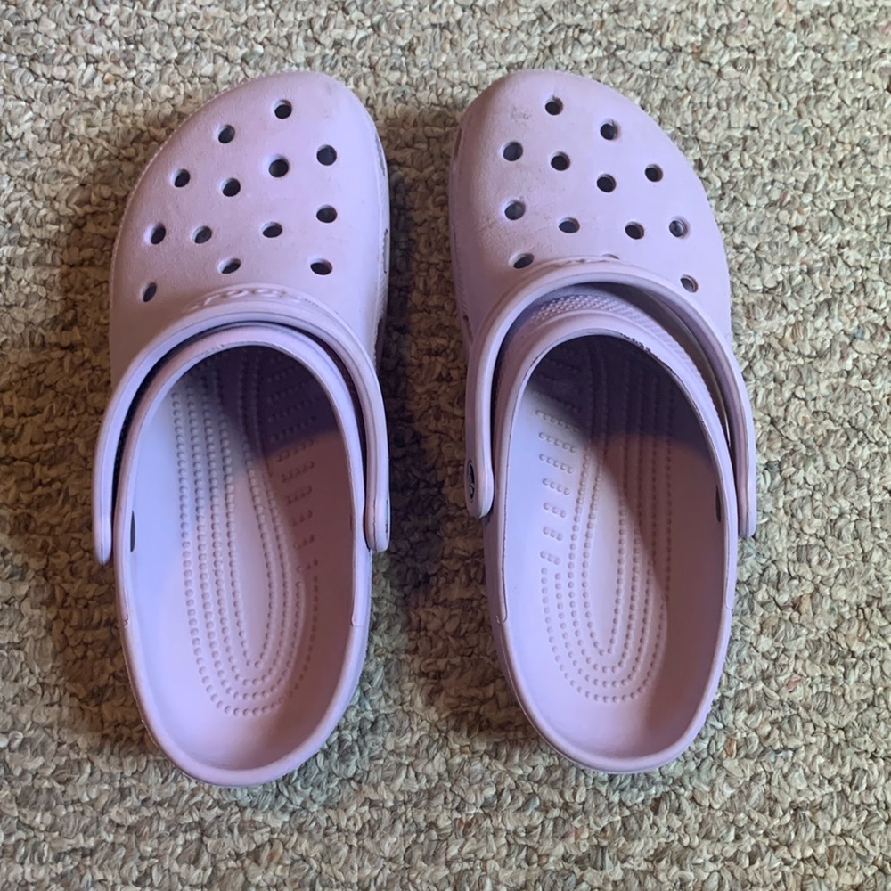 Light purple crocs